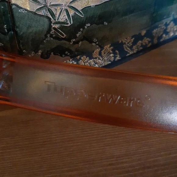 Tupperware Ladle - Picture 2 of 3